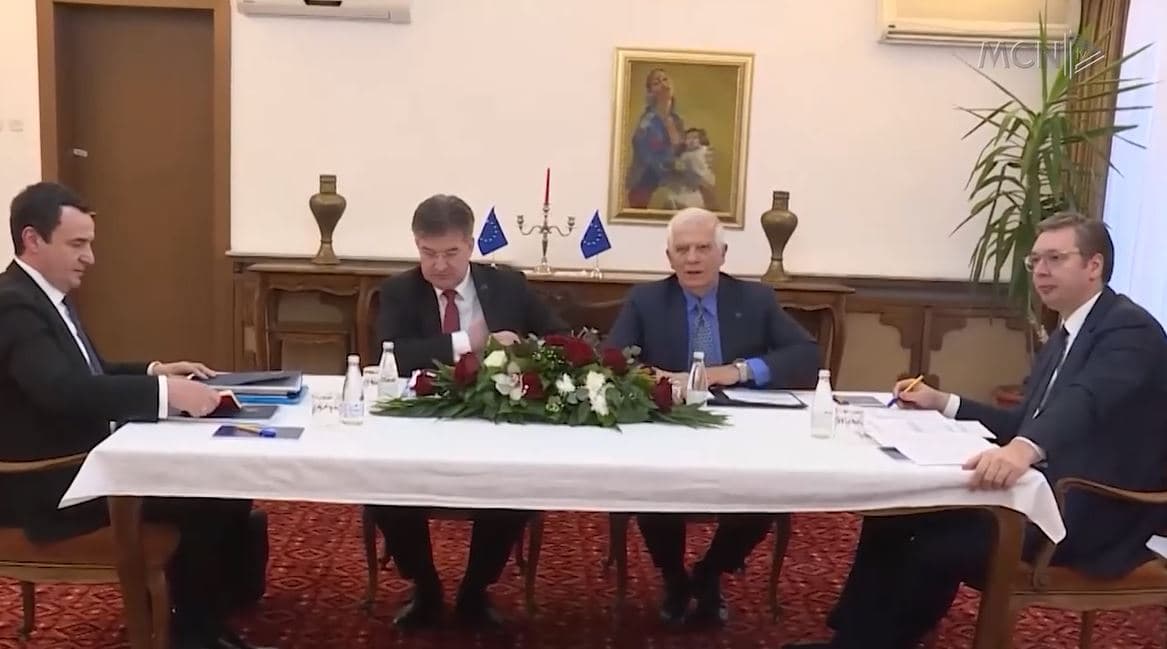 Kosovë-Serbi, marrëveshje pa nënshkrim/ Vuçiç: Nuk hodha firmë! Kurti: Njohje ‘de facto’!