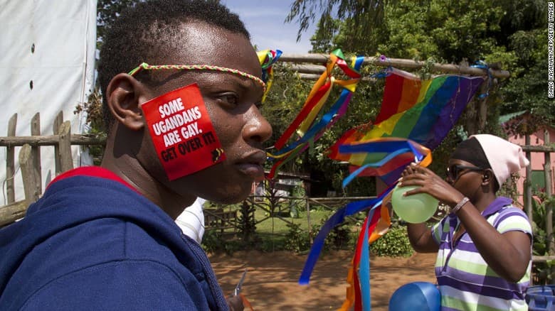 Uganda miraton disa nga ligjet më të ashpra në botë kundër homoseksualëve