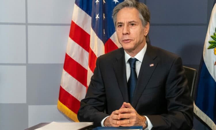 Blinken: Zbatimi i marrëveshjes me Serbinë i hap rrugë njohjes së Kosovës nga 5 vendet e BE