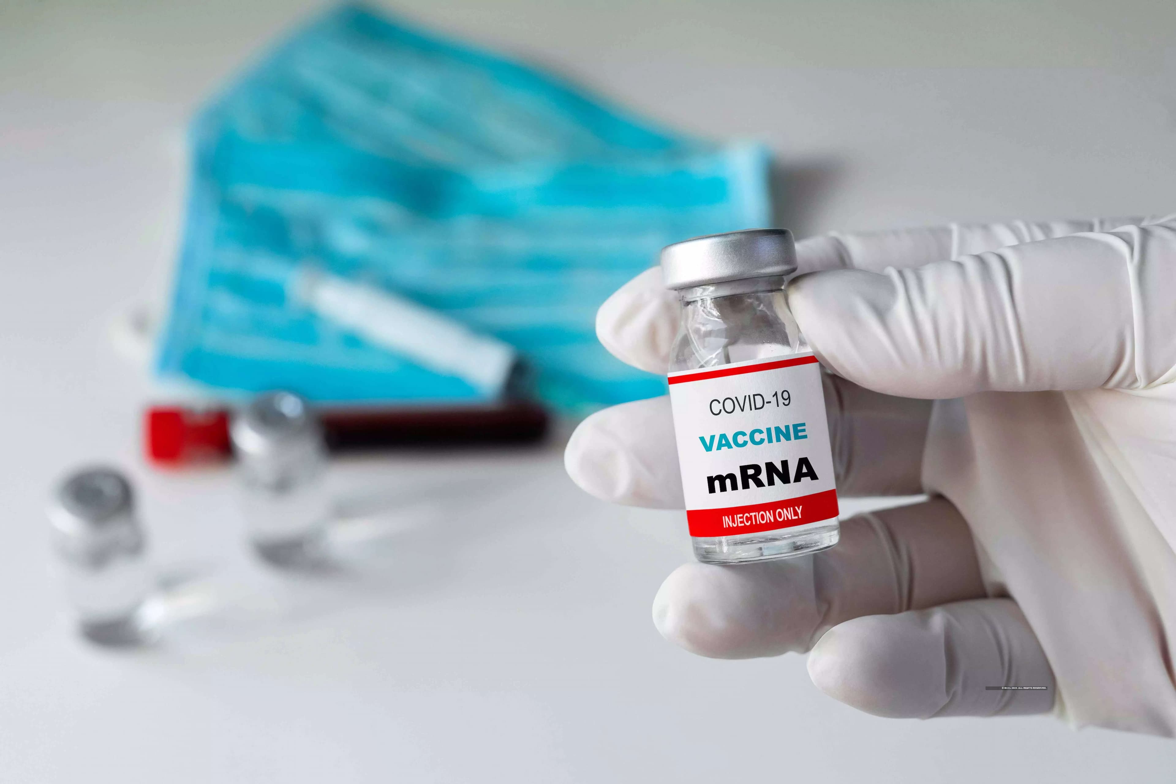 Kina miraton vaksinën e saj të parë mRNA Covid-19