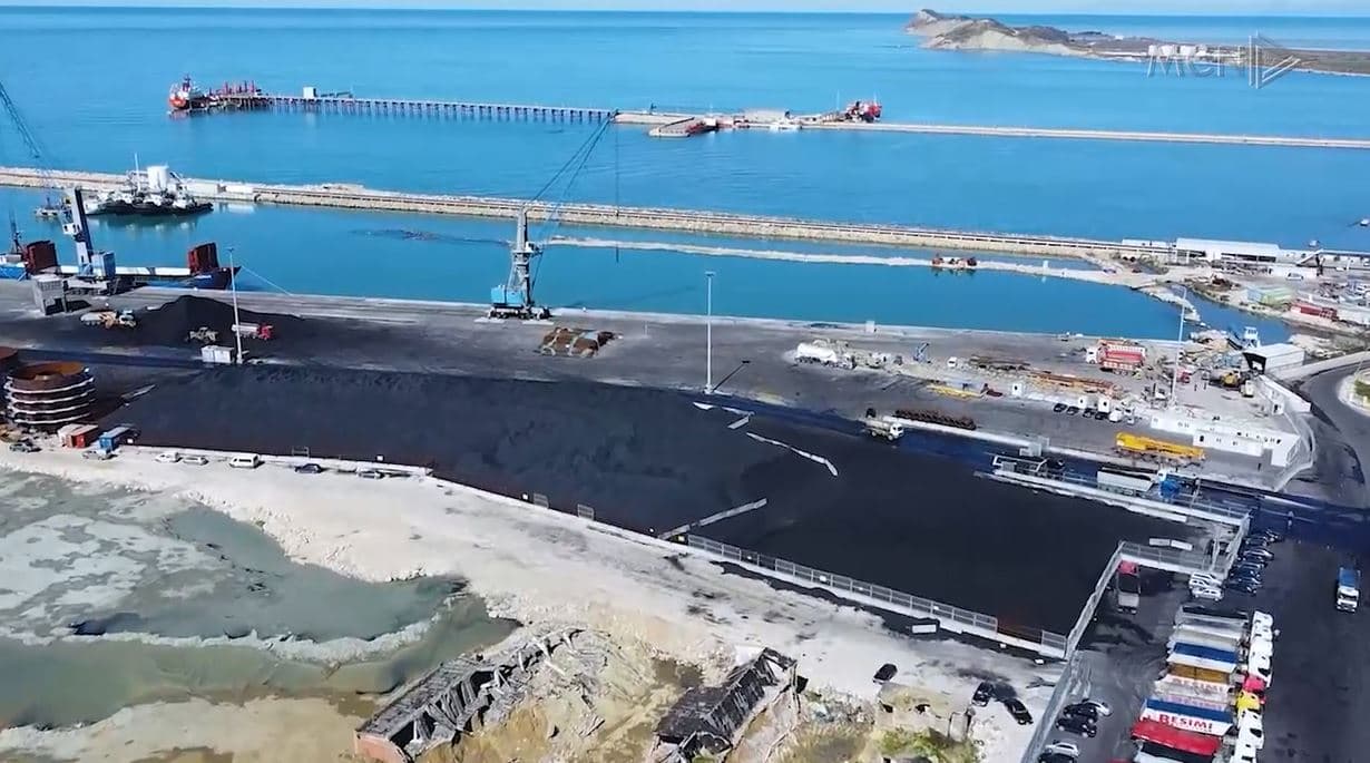 “Kastrati” merr ish-depon e minave në Porto Romano. Ministria e Mbrojtjes: Nuk ka asnjë kontratë të miratuar 