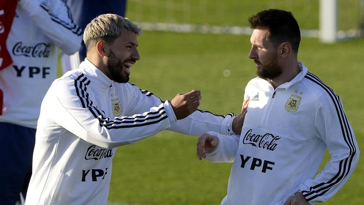 Aguero: Messi duhet të rikthehet te Barcelona
