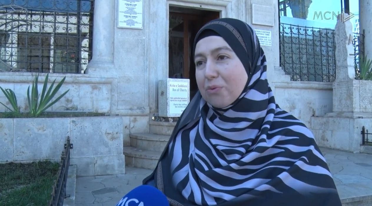 Përfitimet e agjërimit në organizëm/ Besimtarja që agjëron që në moshën 14-vjeçare (VIDEO)