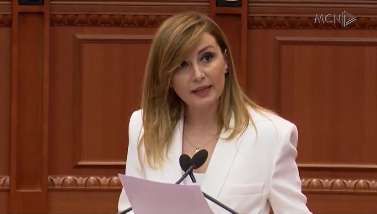    Rindërtimi ‘përplas’ PS me PD/ Tabaku: Jo transparencë. Ibrahimaj: Fondet janë tenderuar (VIDEO)