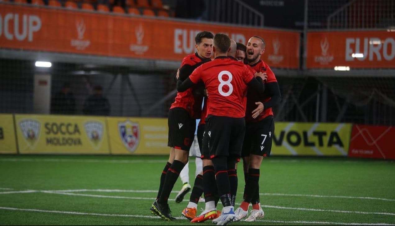 Arritje historike për Shqipërinë në minifutboll, mposht Spanjën dhe kualifikohet në gjysmëfinale