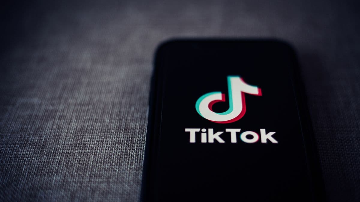 NATO ndalon TikTok në pajisjet