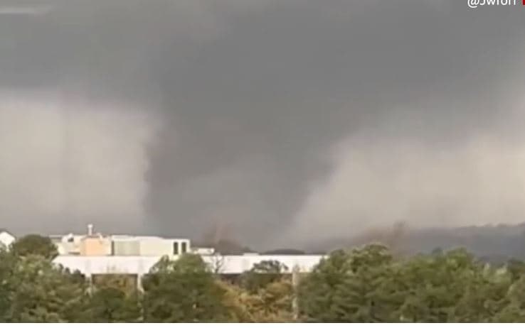5 viktima nga tornado në SHBA, mbi 300 mijë familje pa energji elektrike