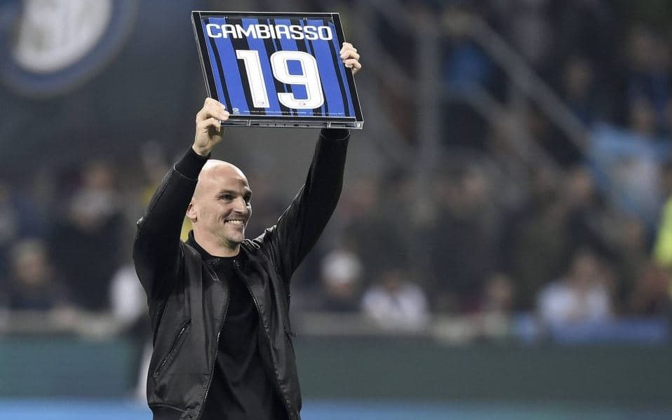 Cambiasso: Nuk do të drejtoj kurrë Milanin dhe Juventusin
