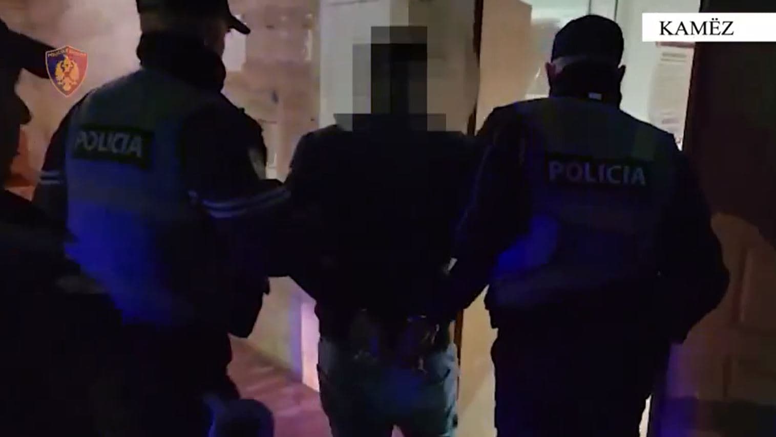 Zbardhet vjedhja me armë ndaj pronarit të një biznesi në Kamëz, në pranga një nga autorët e dyshuar 