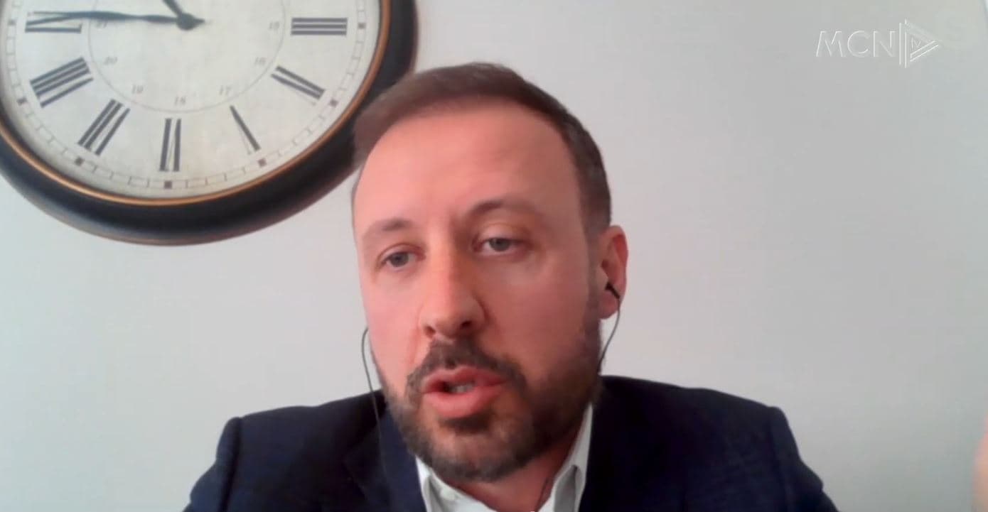Bakalli: Emigrantët kanë krijuar stereotip për mundësitë e paligjshme në Britani, në kushtet që është Shqipëria vala e largimeve është definitive