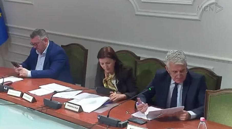 Dyshime për podkastet e Ramës e Berishës/ Majko kërkon ndërhyrjen e AMA-s (VIDEO)