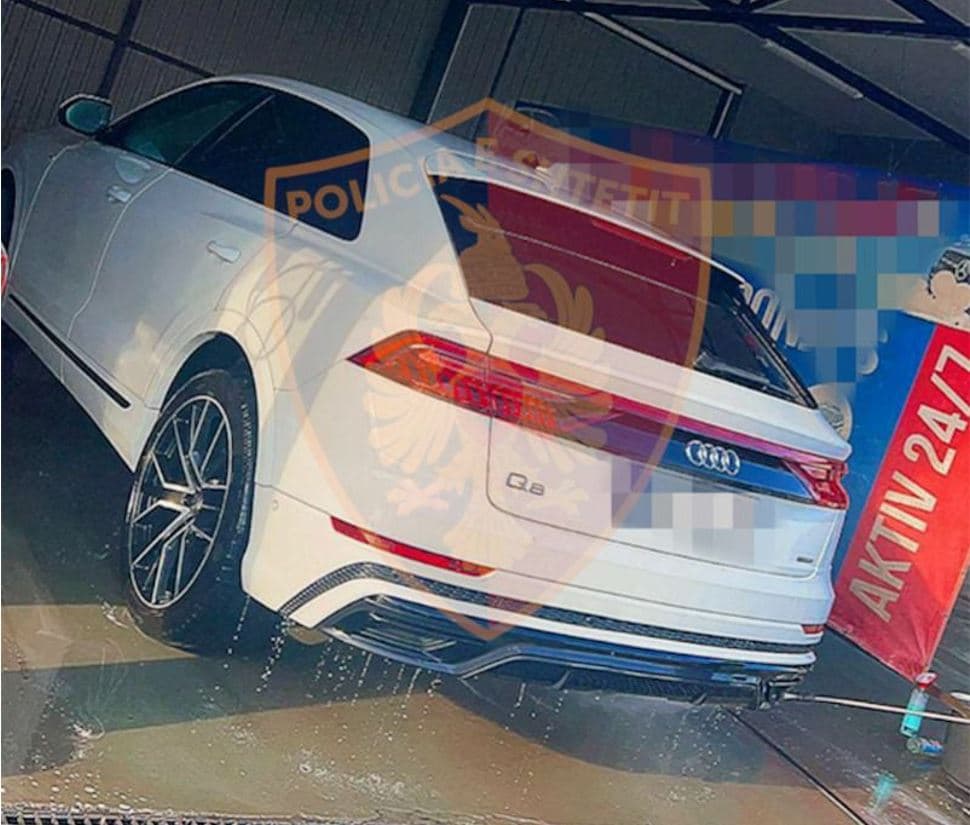 Shitën “Audi Q8” që kishin marrë me qira në Kosovë, dy në pranga dhe dy në kërkim