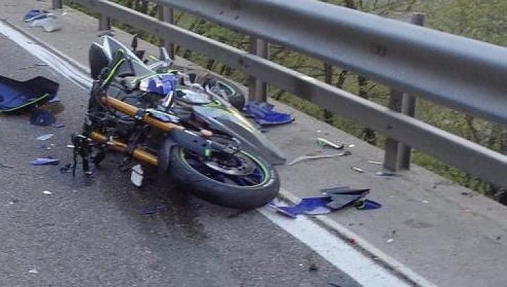 Motori del nga rruga në Shkodër-Velipojë, humb jetën një person
