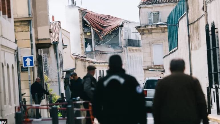 Gjendet dy trupa të gjetur pas shpërthimit të një ndërtese në Marsejë 
