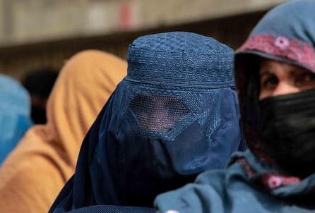 Gratë në Afganistan ndalohen të frekuentojnë restorantet me kopshte dhe hapësira të gjelbra