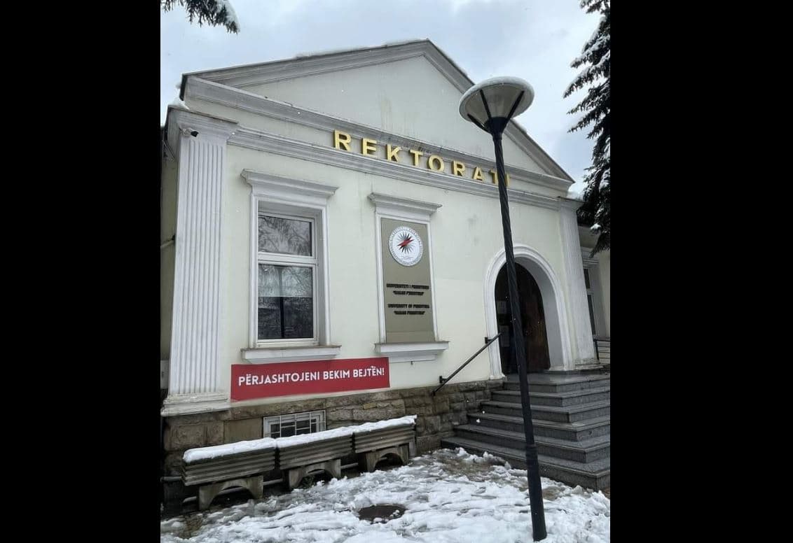       Ushtronte dhunë psikologjike ndaj studentëve/ Senati i UP suspendon profesorin Bejta