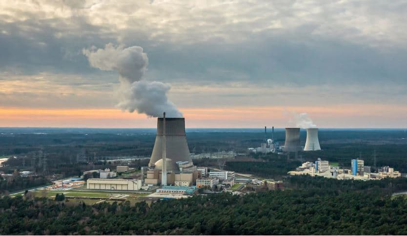 Gjermania heq dorë nga energjia bërthamore, mbyll tre termocentralet e saj të fundit