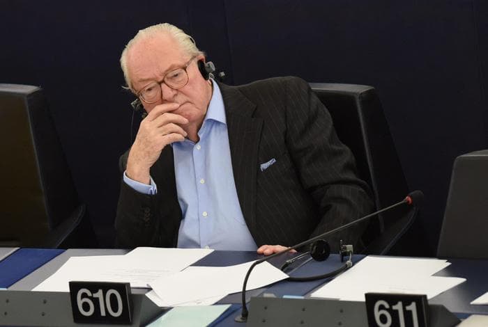Jean-Marie Le Pen, rëndë në spital