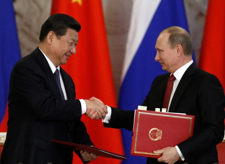 Rusia po i shet Kinës dhe Indisë më shumë naftë të papërpunuar se sa periudhën para luftës 