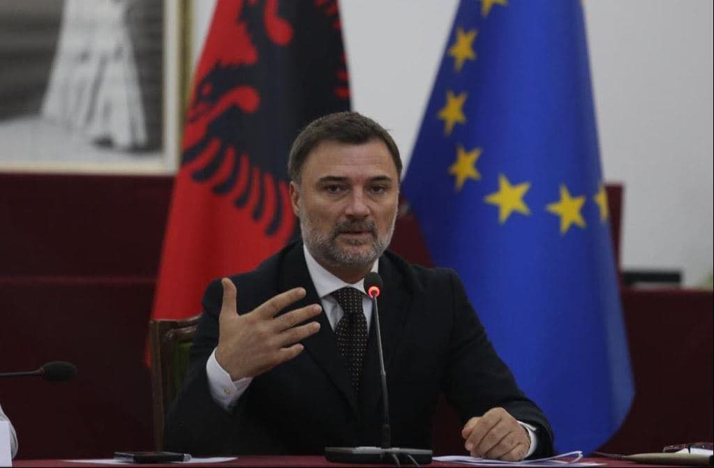 Alibeaj: Si ka mundësi që Berisha nuk përmend asnjë oligark, bashkëpunëtor të Veliajt? Ortakë politik dhe ekonomik