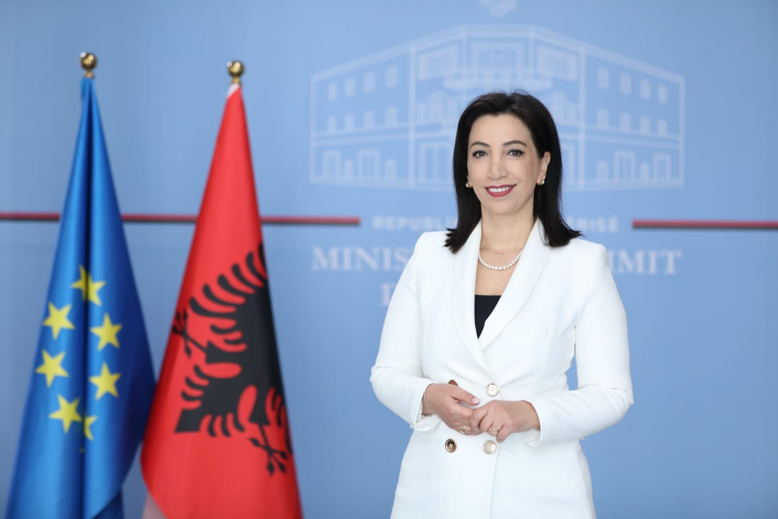 Kushi: Rritja e pagave për pedagogët fillon menjëherë, nis që nga 1 prilli