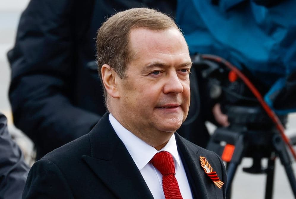 Medvedev: Britania është armiku ynë i përjetshëm