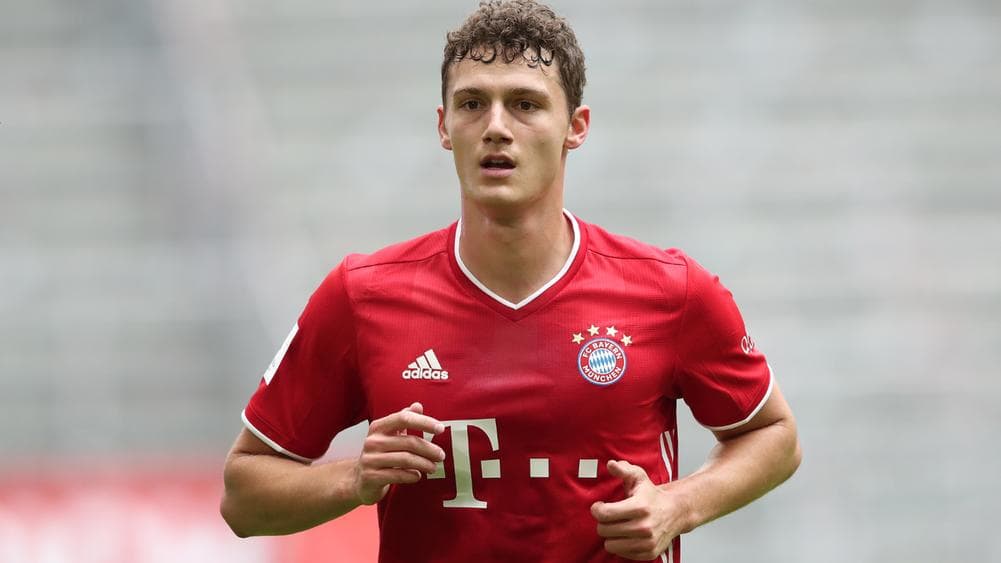Barcelona nuk e harron Pavard 