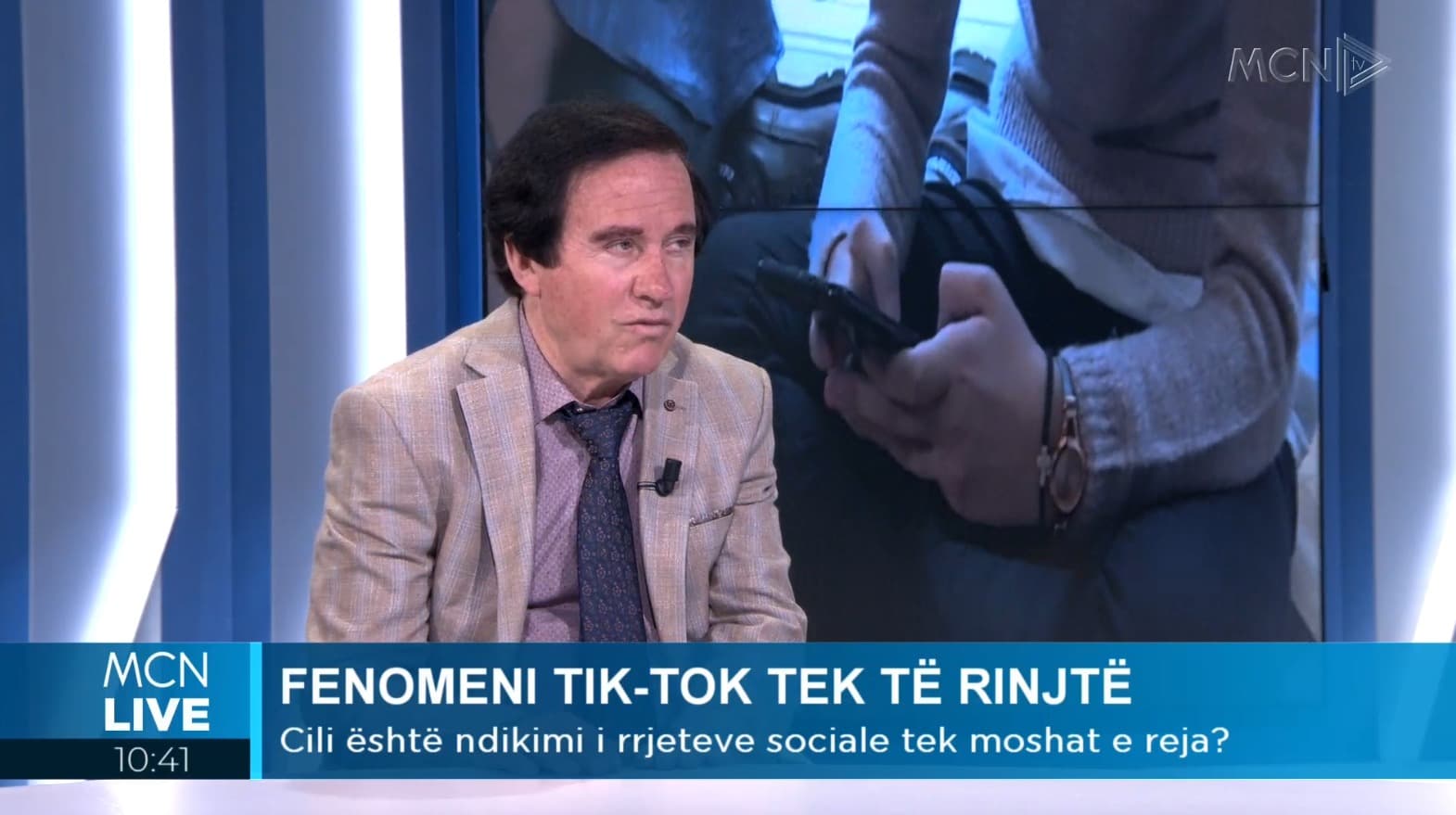 Dervishi: Traumatike që po konfliktohen fizikisht edhe vajzat në shkolla! Duhet strategji kombëtare, të integrohen psikologët dhe sociologët në mësim (VIDEO)