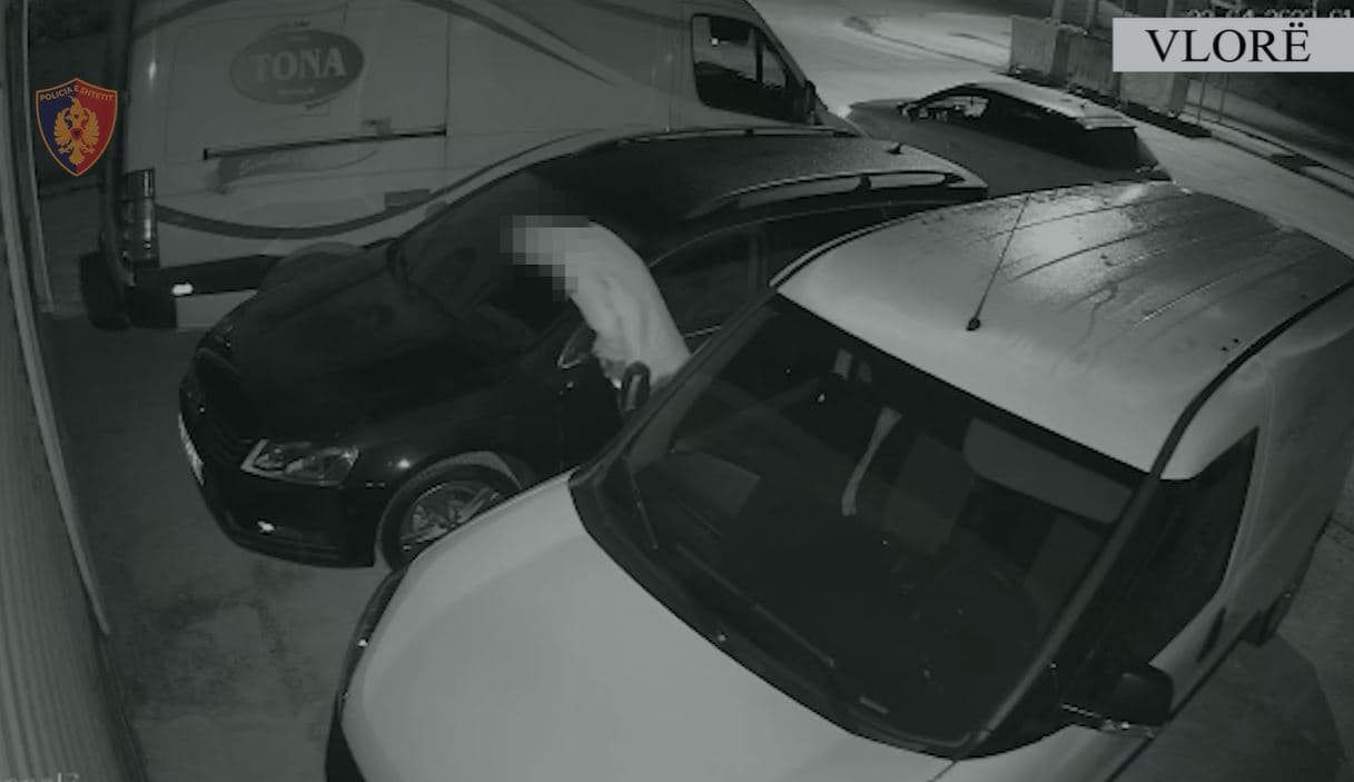 Vidhte pjesë automjetesh për t’i shitur, kapet i riu në Vlorë
