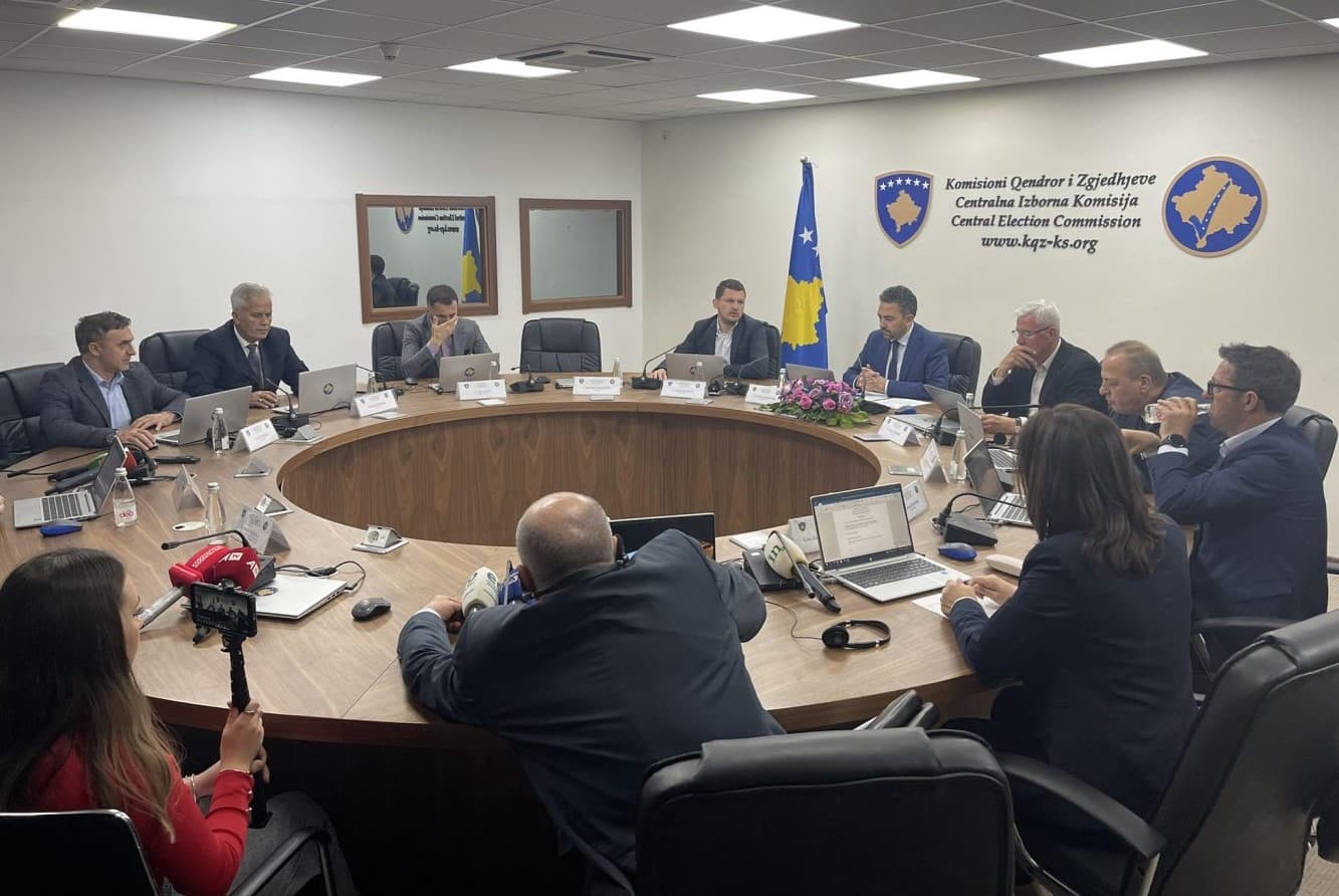 KQZ-ja shpall rezultatet përfundimtare të zgjedhjeve në veri, fituese LVV dhe PDK