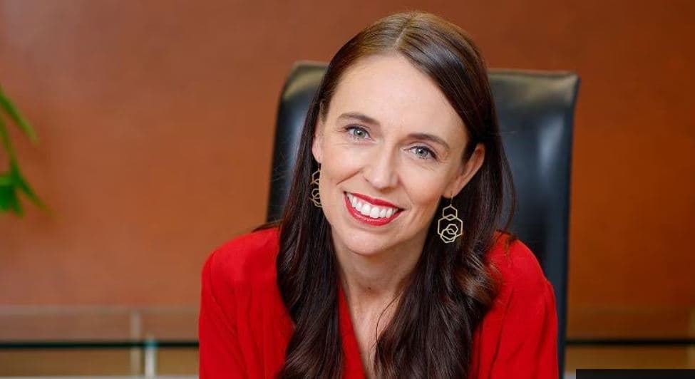 Ish-kryeministrja e Zelandës së Re, Jacinda Ardern, bëhet studiuese në Harvard