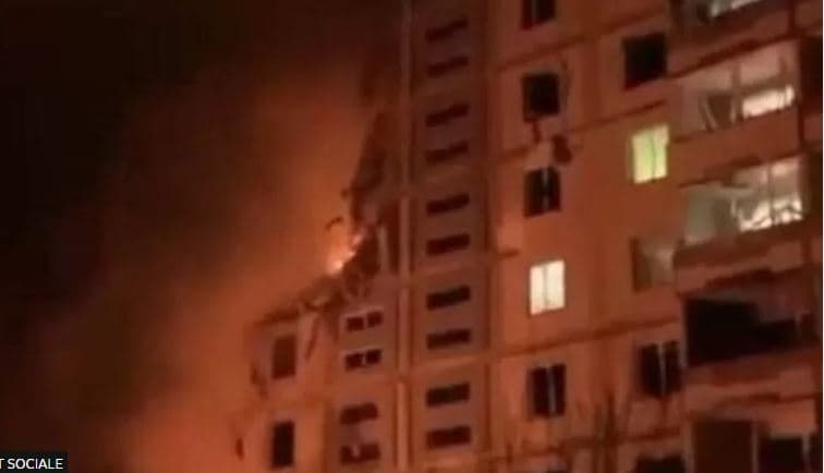 Raketat ruse godasin qytetet në të gjithë Ukrainën, 6 të vdekur