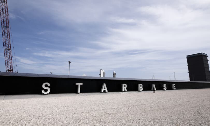 SpaceX lëshon me sukses raketën Falcon 9 Heavy