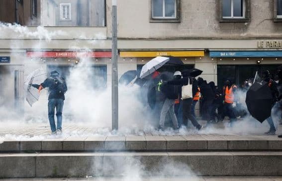 1 maji në Francë, përleshje mes protestuesve dhe policisë në disa qytete