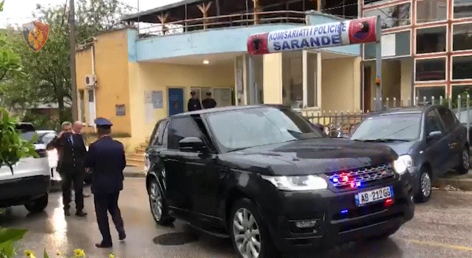 Zhdukja e dy personave, Muhamed Rrumbullaku “zbarkon” në Sarandë