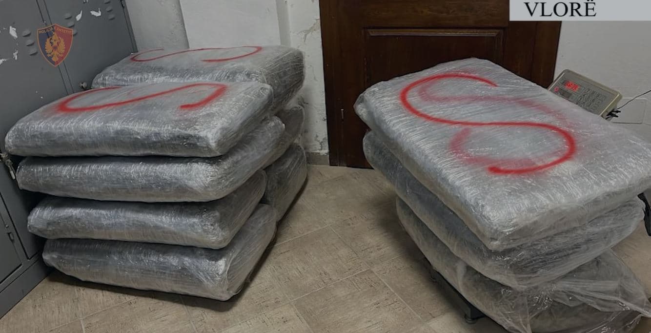 Transportonte me makinë 104 kg kanabis, arrestohet një person në Vlorë (VIDEO)