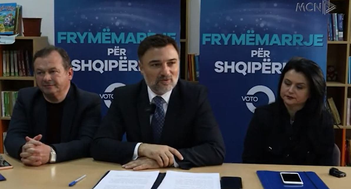 "Berisha, bashkëpunëtor i Enver Hoxhës”/ Alibeaj: I ka shkruar libër, Rama në rrugën e ‘non-gratës’ (VIDEO)