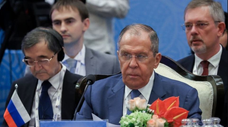 Lavrov: Zelensky është një "kukull", diskutojmë vetëm me ata që e përdorin 