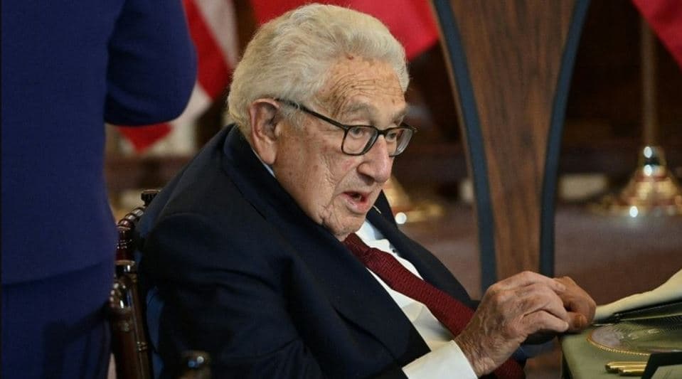 Kissinger bën parashikimet mbi paqen në Ukrainë
