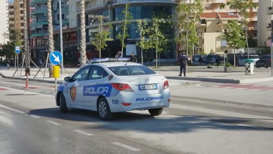 Në kërkim për vrasje, 45-vjeçari bie në prangat e policisë