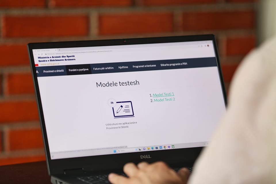 Publikohen modele të testeve të pranimit në programin Mjekësi e Përgjithshme