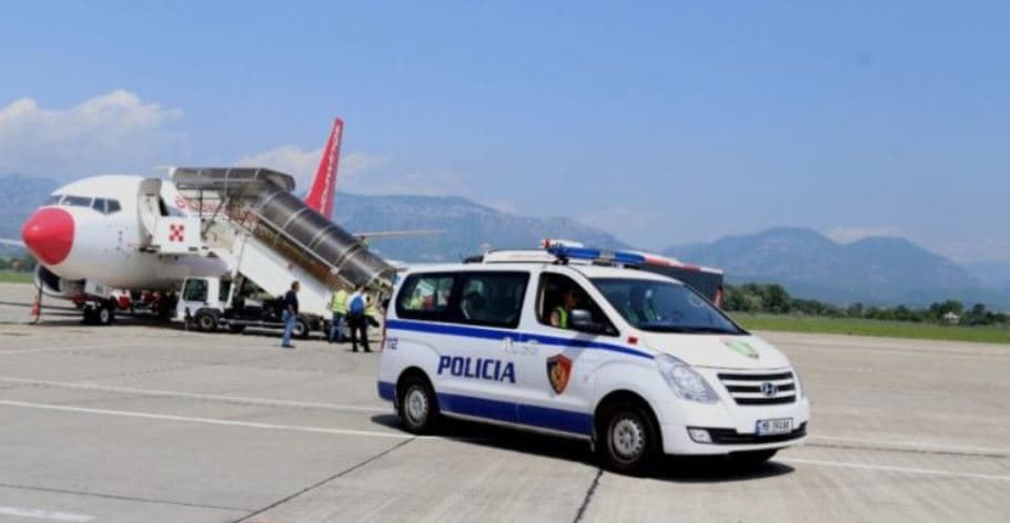 Të shpallur në kërkim ndërkombëtar, ekstradohen drejt Shqipërisë dy persona të kapur në Serbi dhe Greqi