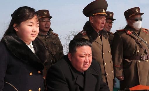 Kina: Koreja e Veriut, pretekst për një garë armatimi nga SHBA, Japonia dhe Koreja e Jugut