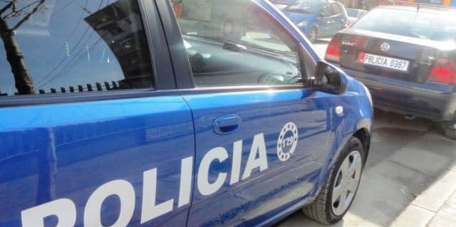 Mashtroi një person duke i shitur një automjet që nuk e kishte në pronësi, arrestohet 52-vjeçari në Shkodër