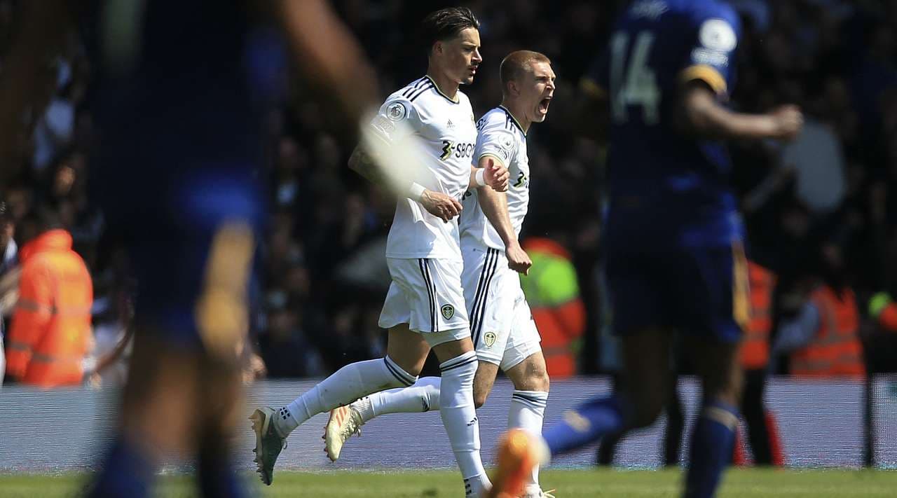 Tre penallti dhe karton i kuq, Newcastle ndalet nga Leeds