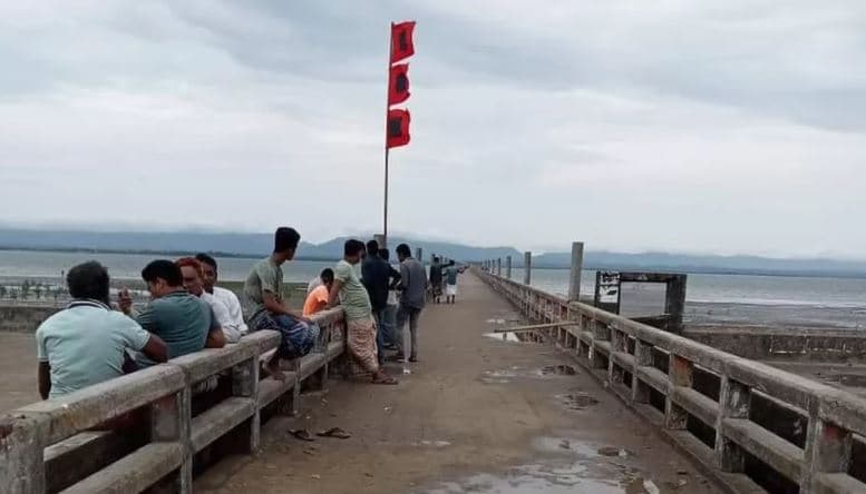 Cikloni Moka kërcënon Bangladeshin, evakuohen rreth gjysmë milioni njerëz