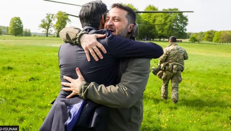 Zelensky takohet me Sunak, Britania ofron më shumë armë për Ukrainën