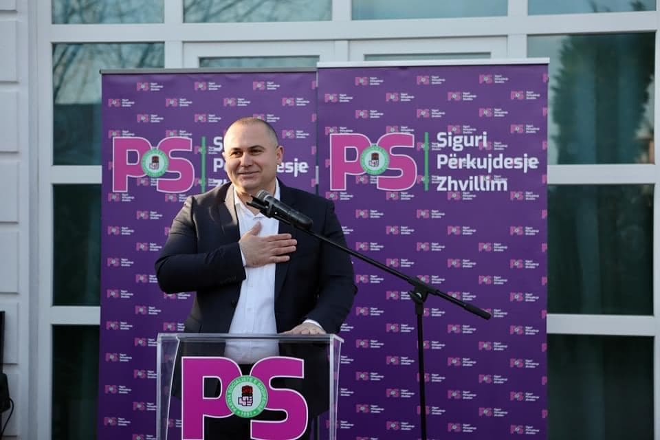 Dekriminalizimi/ Fituesi i PS për Vaun e Dejës zbulon pse nuk e deklaroi dëbimin nga Italia