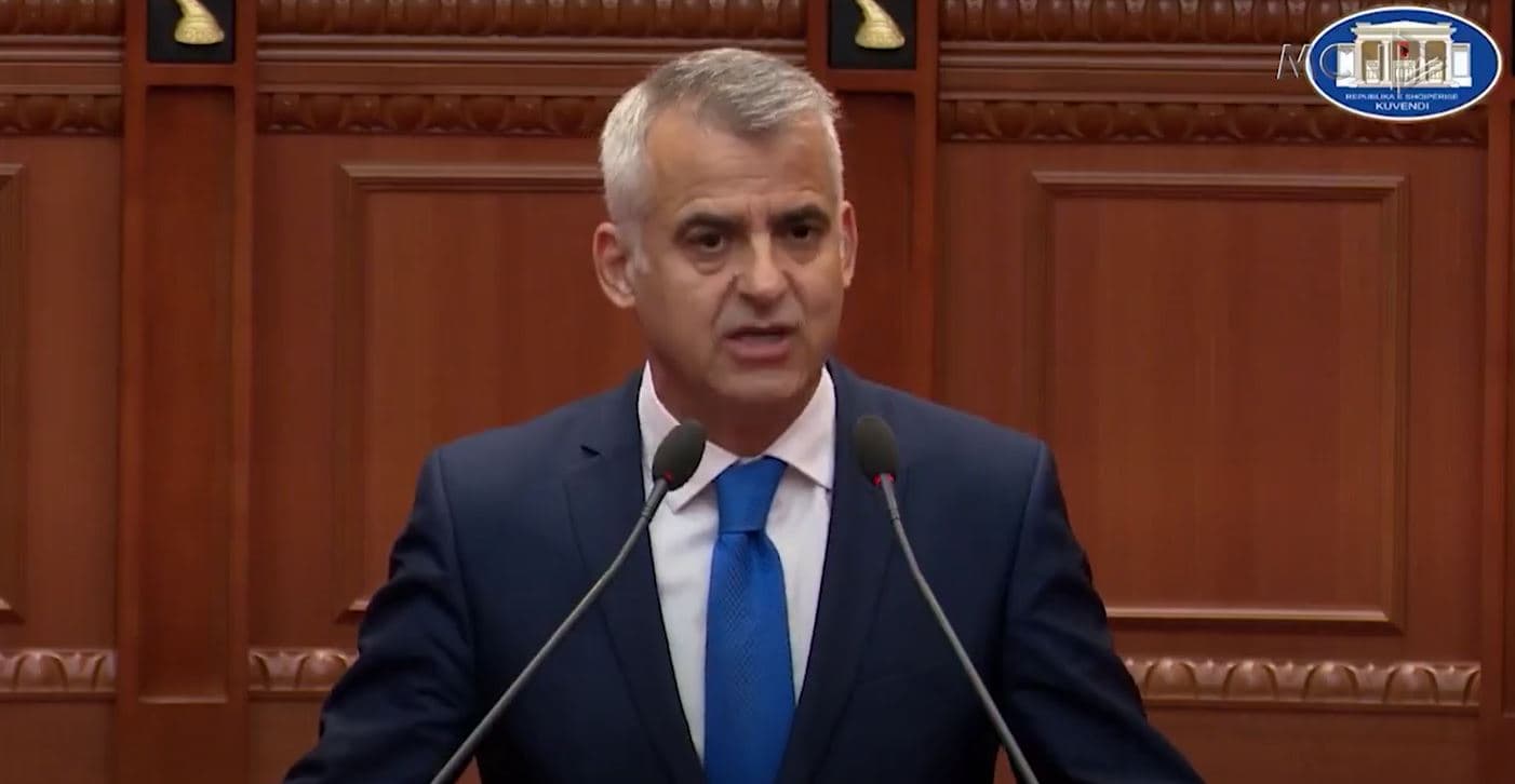 Zgjedhjet ‘përplasin’ deputetët, akuza për manipulim dhe blerje votash (VIDEO)