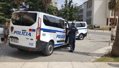 Tentoi të dilte nga Shqipëria me  pasaportë çeke të falsifikuar, arrestohet në Rinas 46-vjeçarja nga Irani